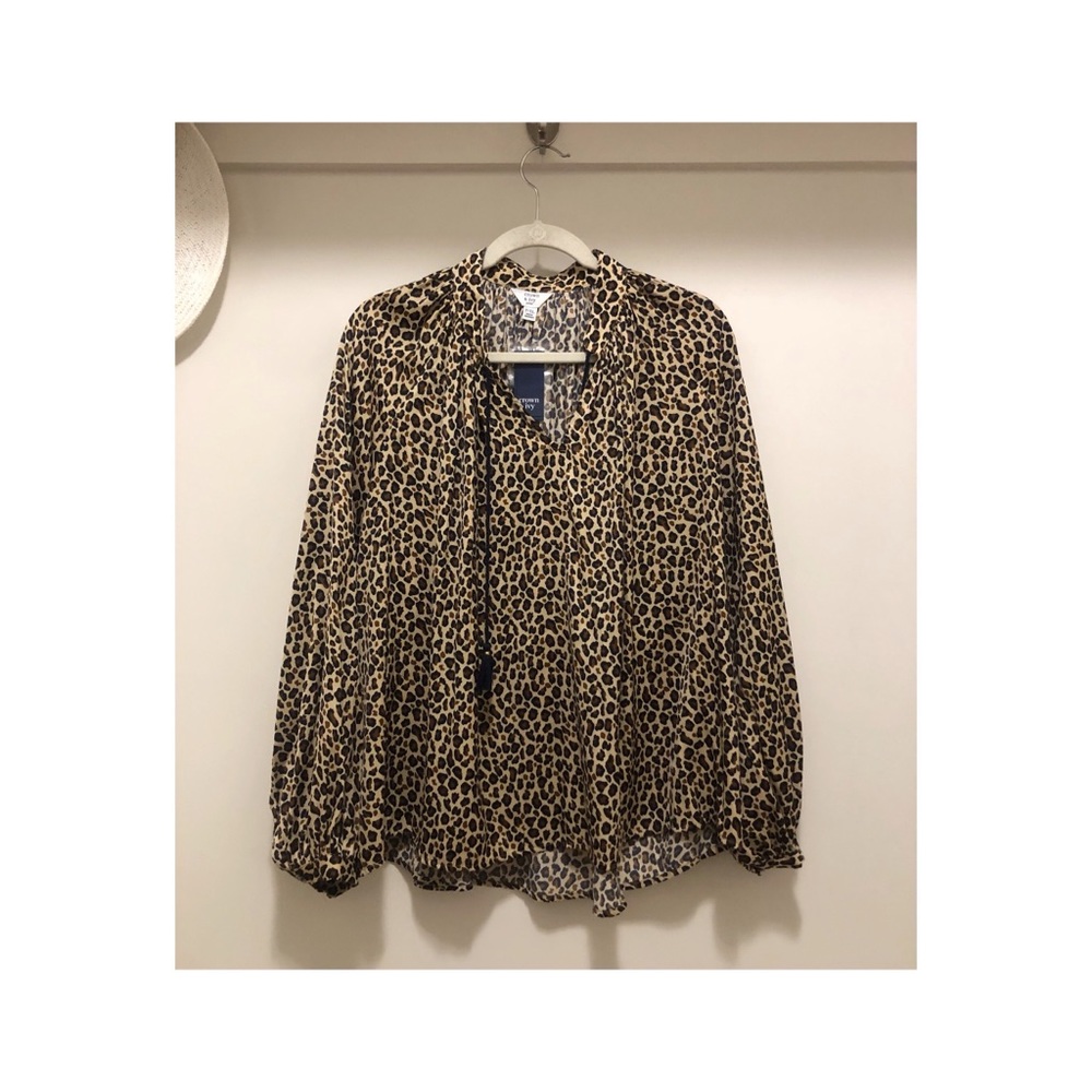 Crown & Ivy leopard print blouse